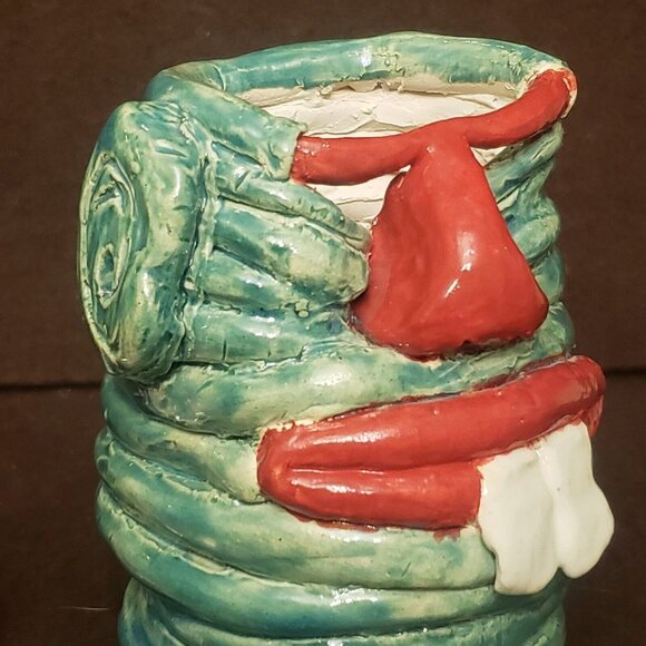 Handmade Hand Thrown Stoneware Ceramic Glazed Kitsch Golfer Figurine Buck Tooth - Picture 12 of 16